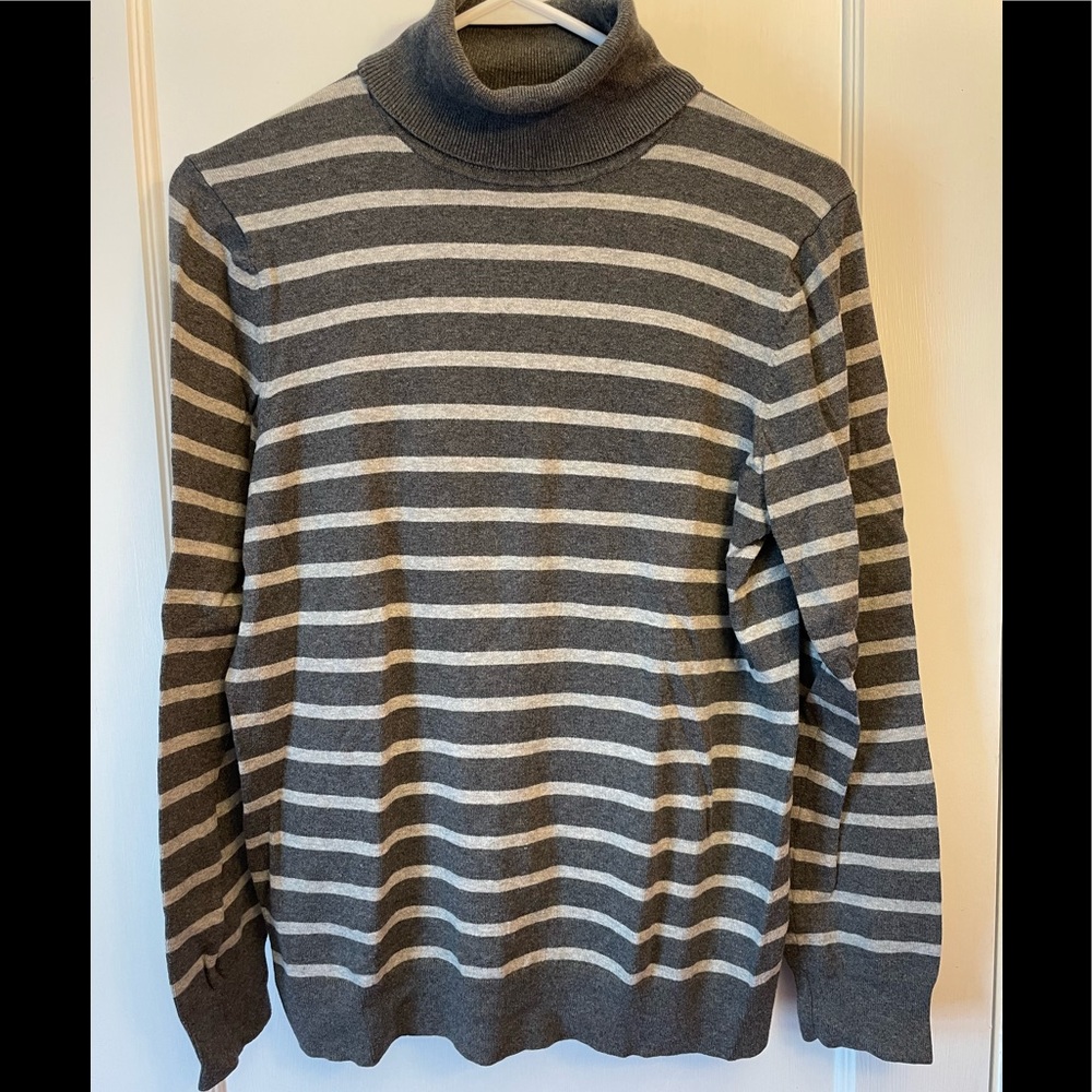 Gap striped turtleneck sweater. Size large